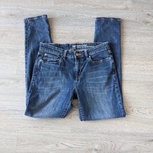 GAP / ALWAYS SKINNY / MEDIUM RISE / MEDIUM WASH BLUE JEANS / SIZE 8